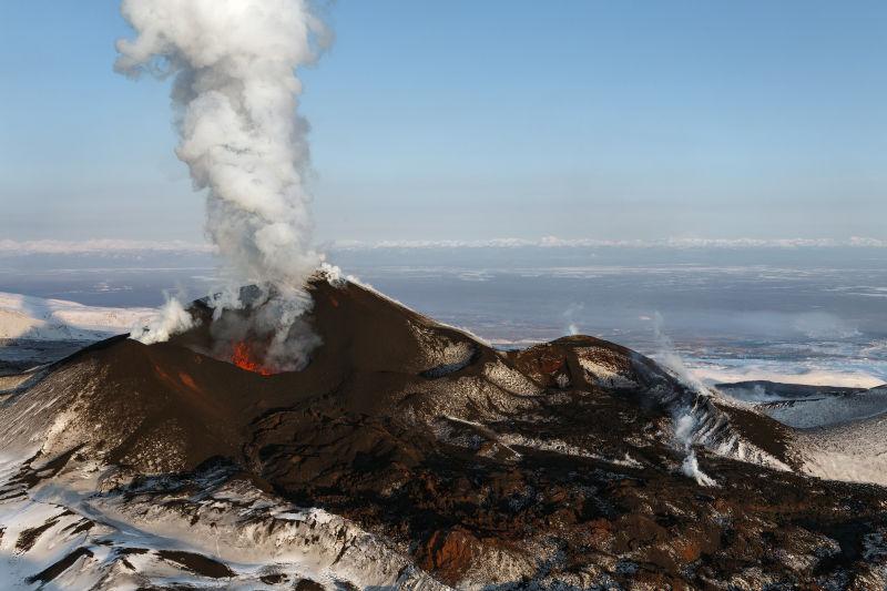 堪察加半岛火山喷发