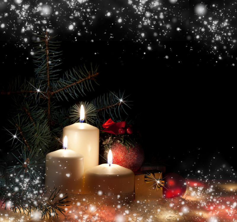圣诞节的可爱装饰蜡烛