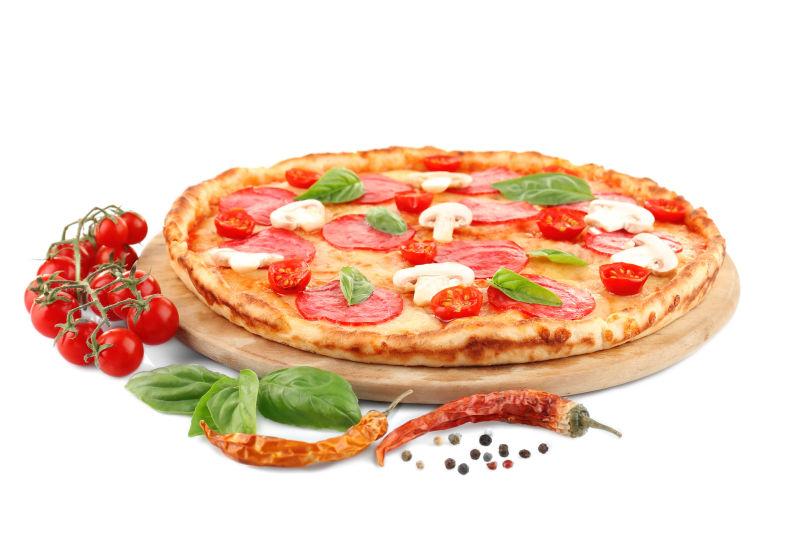意大利腊肠和蘑菇中分离白比萨