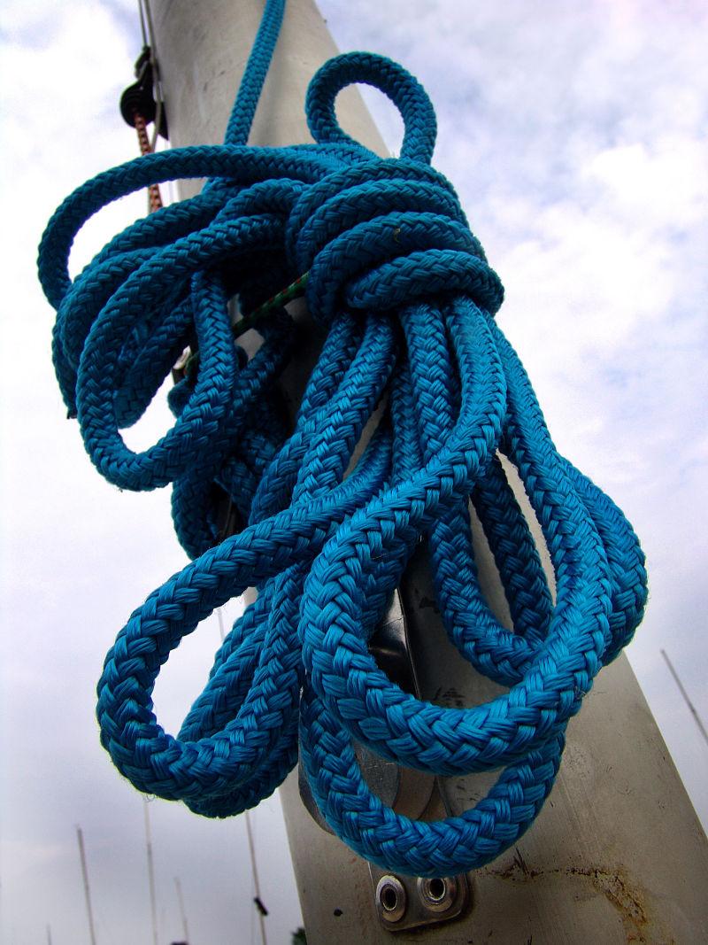 蓝色撑竿绳子