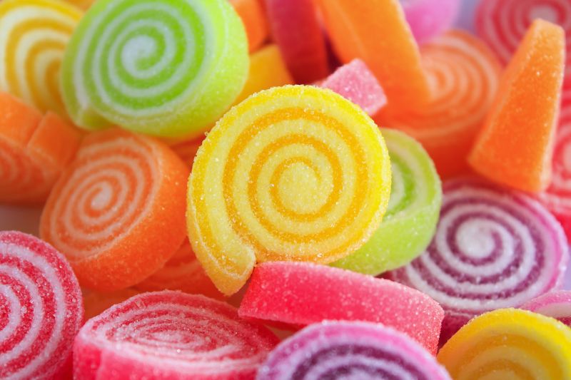 各种颜色的彩色糖果