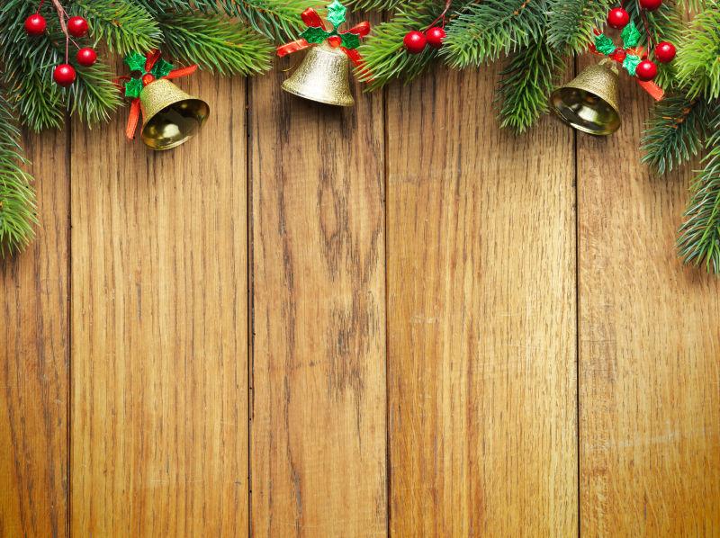 木板上的圣诞枞树