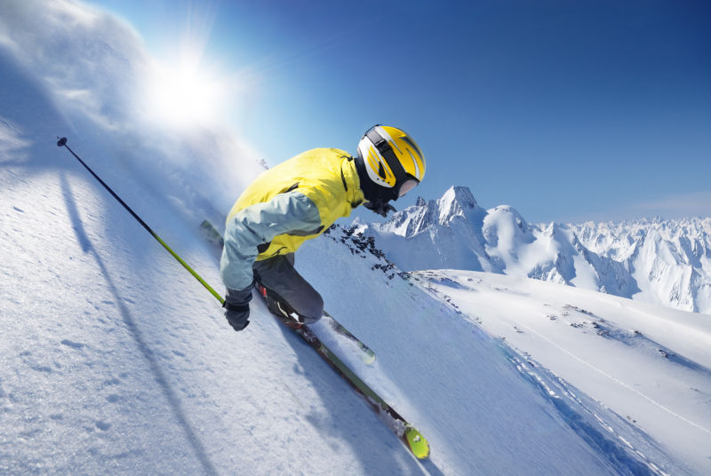 高山快速滑雪运动员