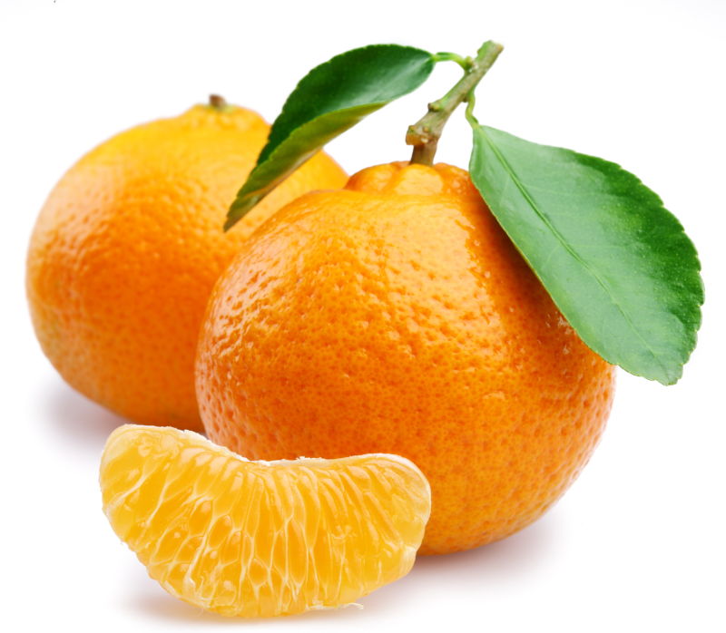 带叶子的黄色橘子