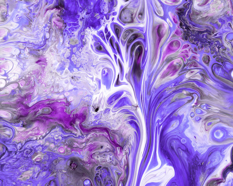 融化的紫白色大理石纹理
