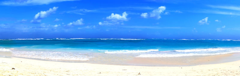 美丽蓝色大海和海滩
