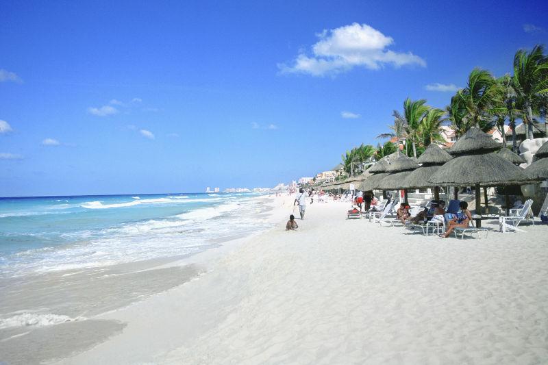 墨西哥美丽的自然夏日旅游休闲海滩