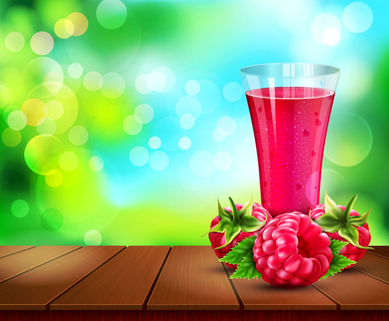 矢量杯与树莓汁站在木桌上的背景天空和绿叶
