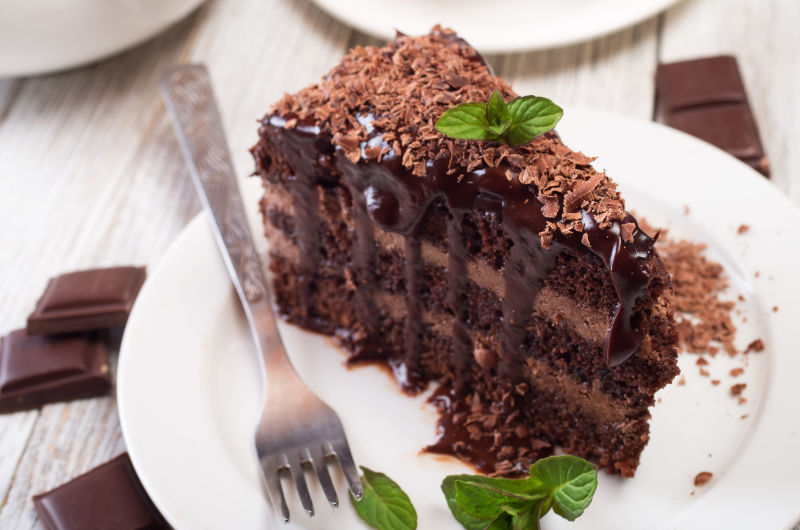 木桌薄荷巧克力蛋糕
