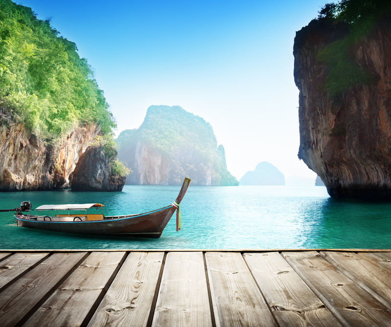 泰国的阿达曼海和木船