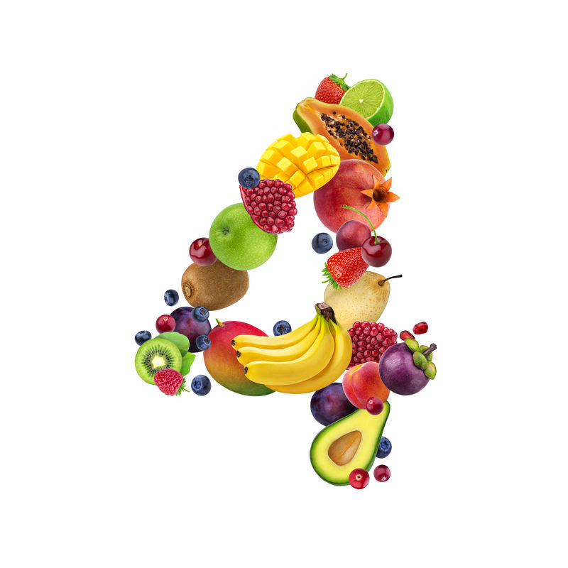 第四种由不同的水果和浆果制成水果字母以白色为背景