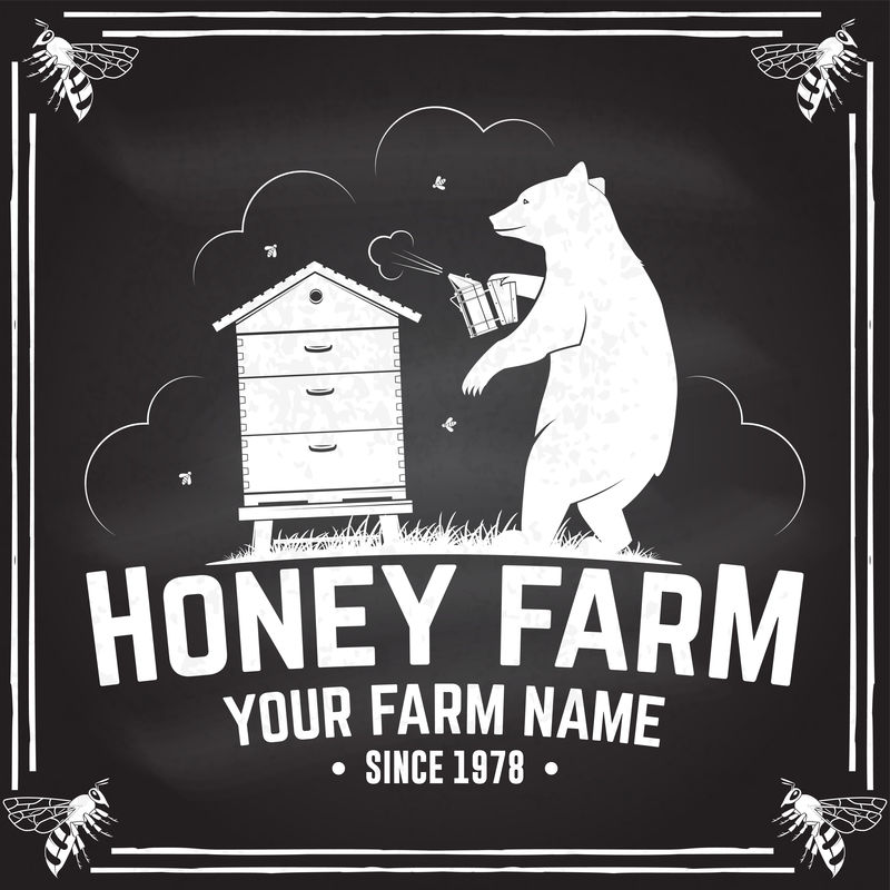 蜜蜂农场徽章矢量衬衫印花印花或T恤的概念复古的排版设计与蜂巢和熊养蜂人的剪影蜜蜂农场业务的复古设计