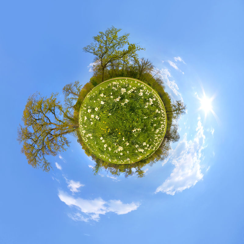 布拉格公园360度彩色迷你行星