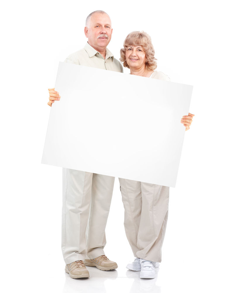 有标语牌的老年幸福夫妻-在白色背景上
