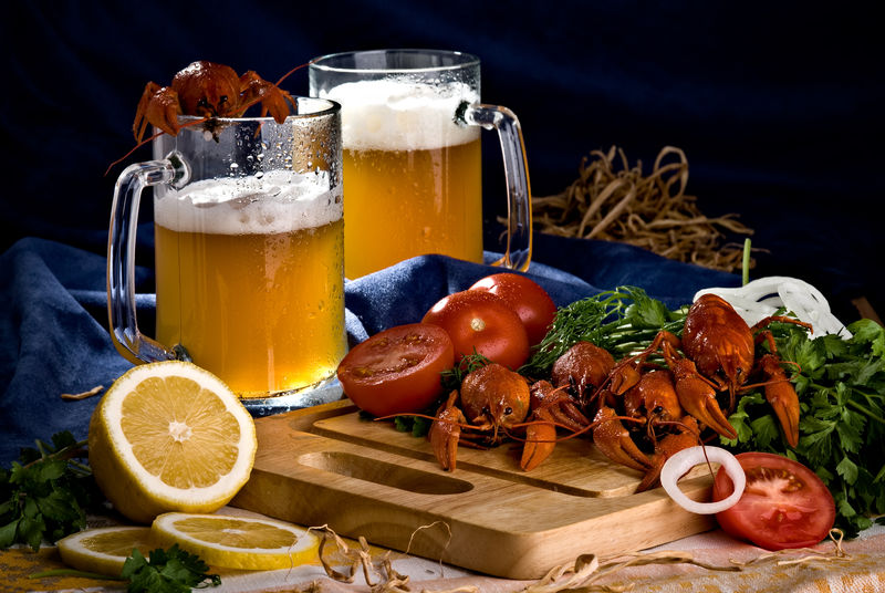 捷克传统肉食和啤酒