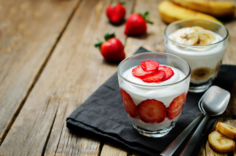希腊酸奶草莓香蕉冻糕