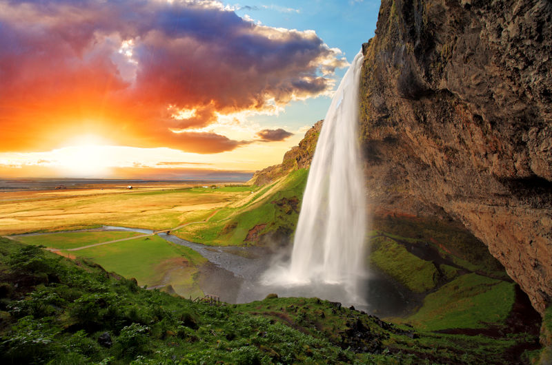 瀑布-冰岛- Seljalandsfoss