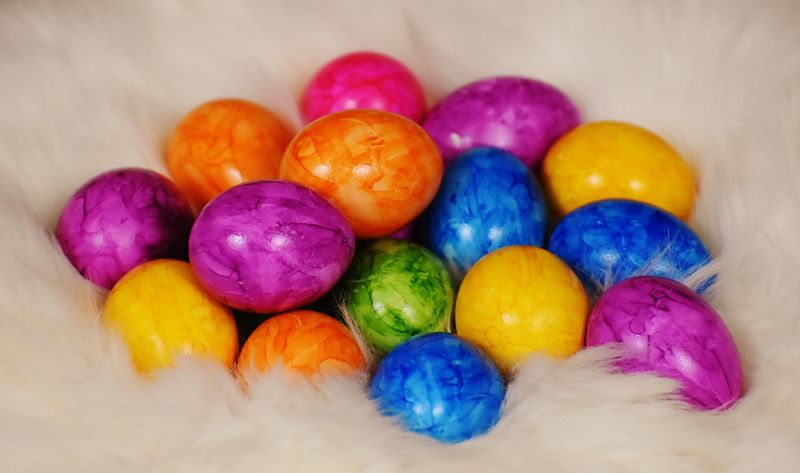 五彩缤纷的复活节彩蛋-鲜艳的色彩