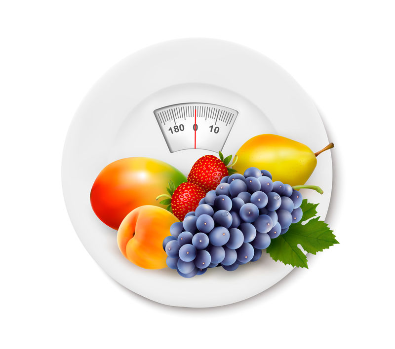体重秤上的水果。饮食观念。矢量。