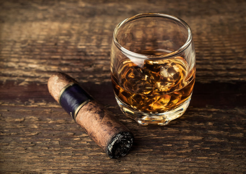 威士忌与雪茄