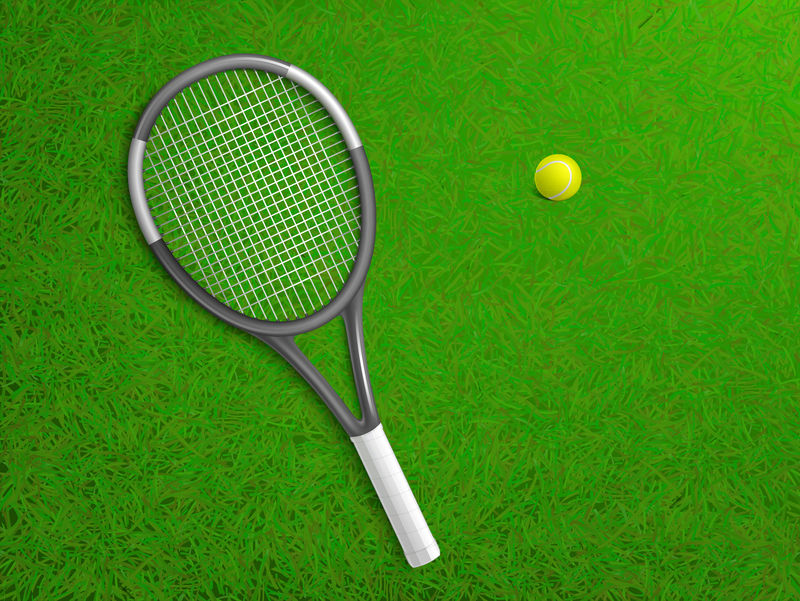 网球拍，草地上的球现实矢量