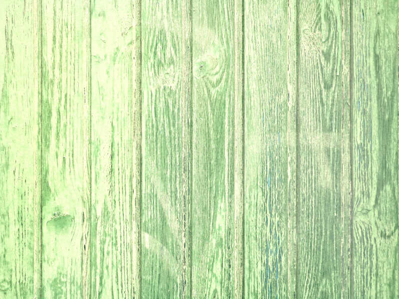 涂着绿漆的旧木板