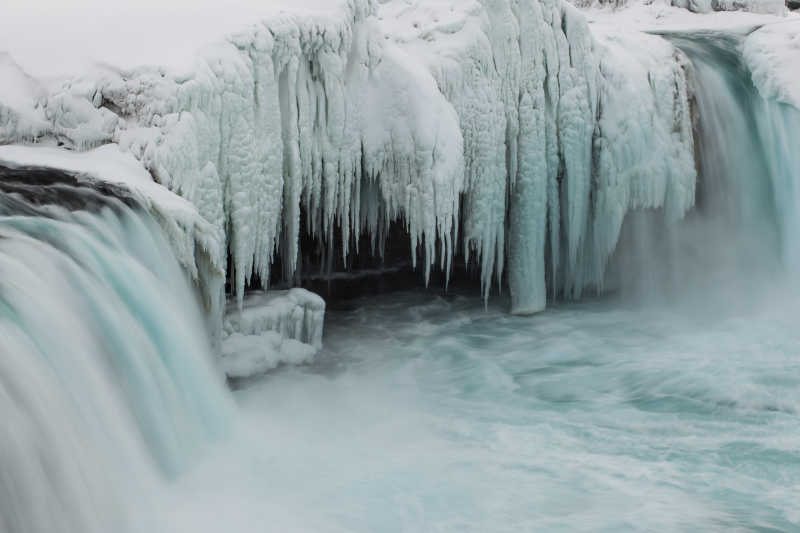 哥达福斯美丽的冰瀑