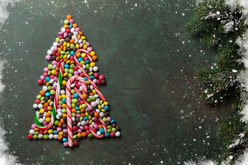 糖果组成的圣诞树