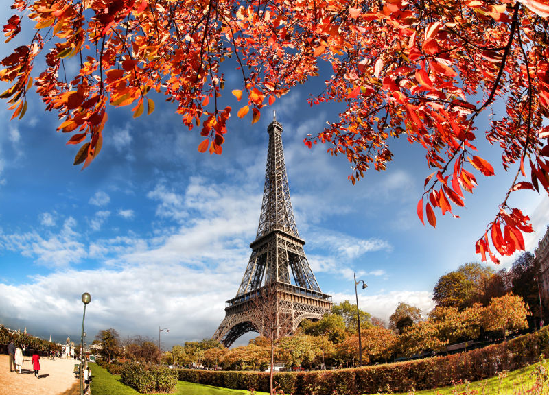 美丽额巴黎与铁塔